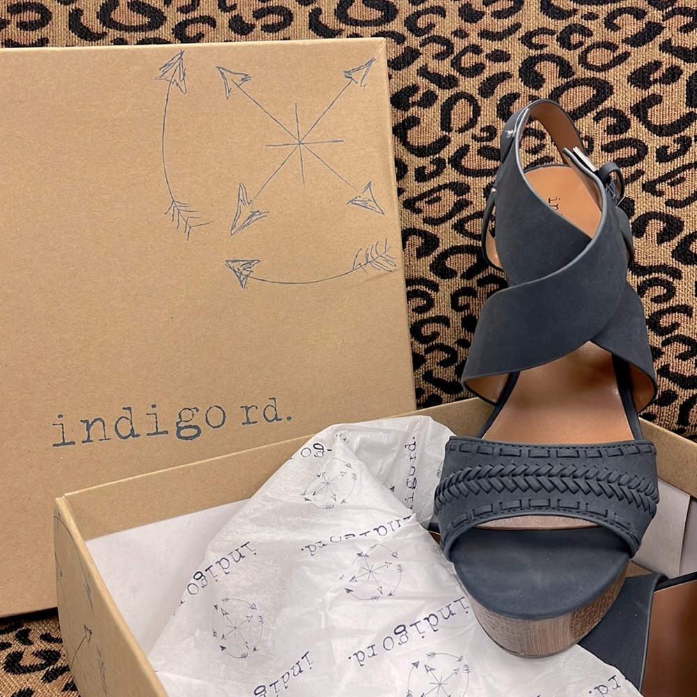 Size 9, Ladies wedges